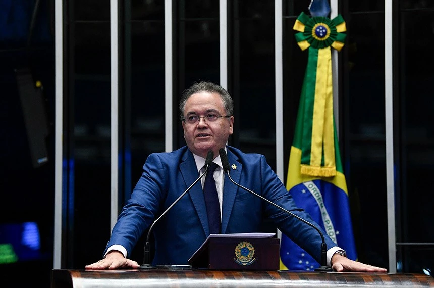 Plano de governo de Roberto Rocha tem 173 páginas e reúne propostas para economia, saúde, educação, segurança e gestão pública no Maranhão.