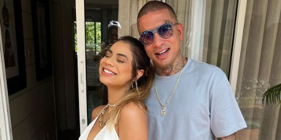Festa do Líder foi marcada pelo comportamento inadequado do cantor com a mexicana Dania Mendez.