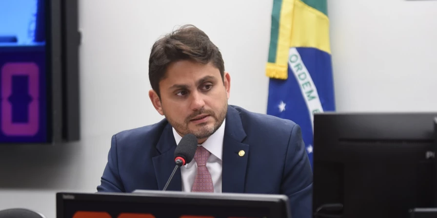 Juscelino dará explicações pessoalmente a Lula