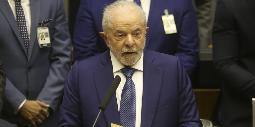 Lula falou sobre decreto que revogava normas baixadas na gestão Bolsonaro durante solenidade de posse