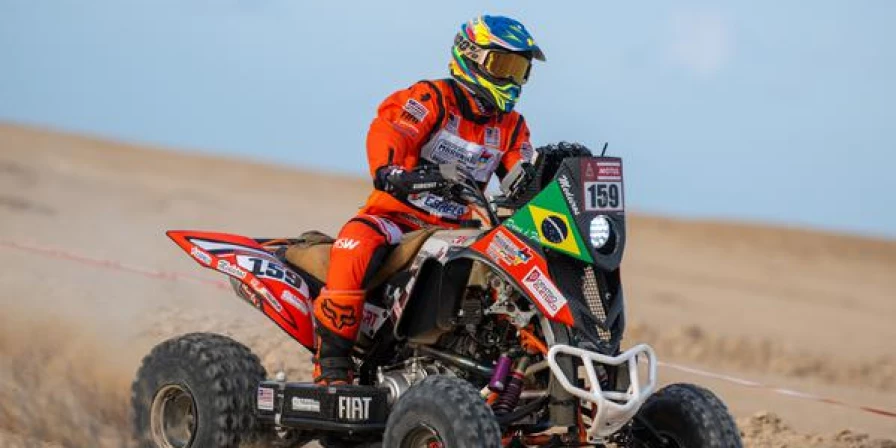 Marcelo Medeiros, da TAG Racing, é pentacampeão do rali dos Sertões