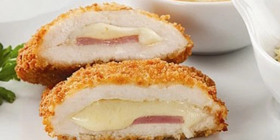 Nuggets de frango recheado.
