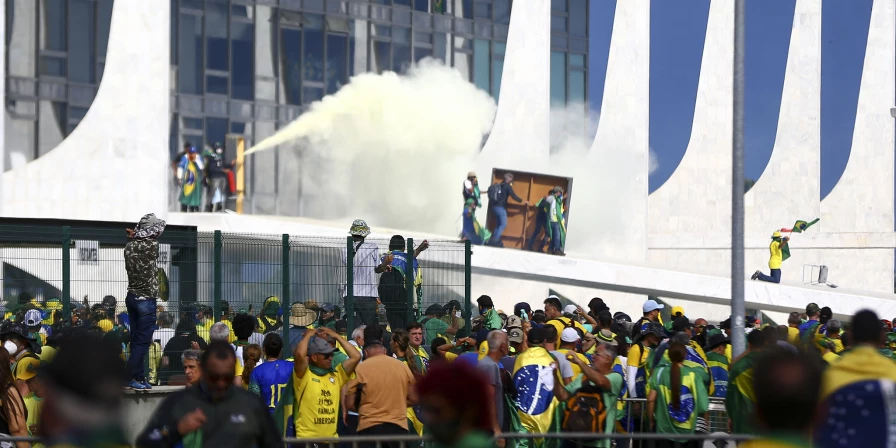 Radicais invadiram as sedes dos três Poderes no dia 8 de janeiro deste ano