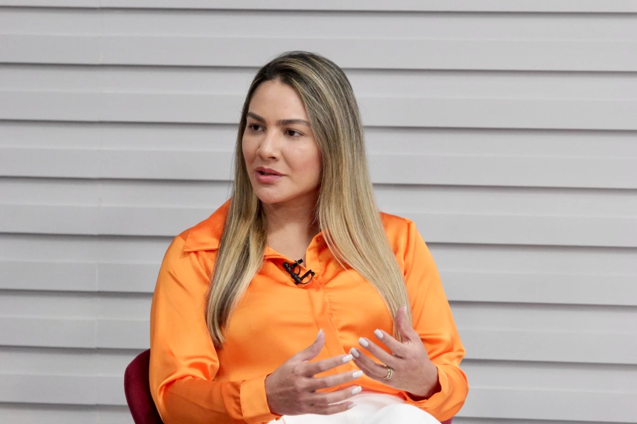 Ana Paula Lobato é suplente de senadora pelo PSB, eleita pela chapa de Flávio Dino em 2022. Ela ocupará a vaga do hoje ministro da Justiça e Segurança Pública do Governo Lula, que precisará ficar licenciado do cargo no Senado. Ela já foi também vice-prefeita do município de Pinheiro e chegou a assumir o comando daquele município na ocasião em que o prefeito Luciano Genésio ter sido afastado do cargo pela Justiça. Ao lado de Eliziane Gama, Lobato formará a maior bancada feminina da história do Maranhão no Senado. Foto: Paulo Soares / Grupo Mirante