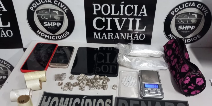 Material apreendido durante operação.