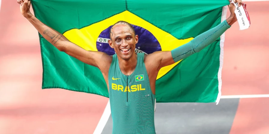 Os interessados podem participar até momentos antes do final da cerimônia, prevista 2 de fevereiro.
