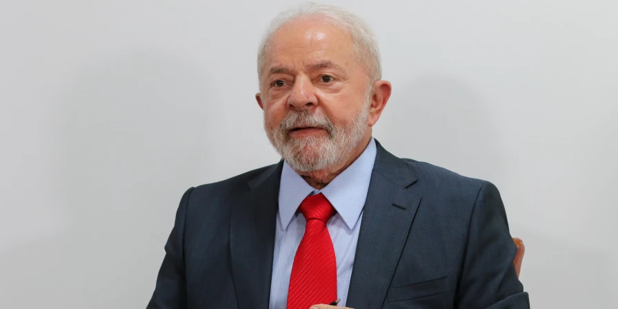 Lula negocia espaços no Governo a dissidentes do PL