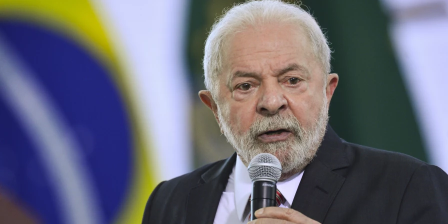 Ex-presidente afirmou em viagem oficial que processo de afastamento sofrido por Dilma foi golpe.