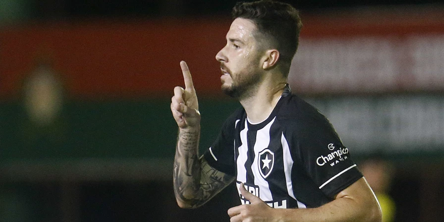 O Botafogo venceu a Portuguesa pelo Campeonato Carioca.