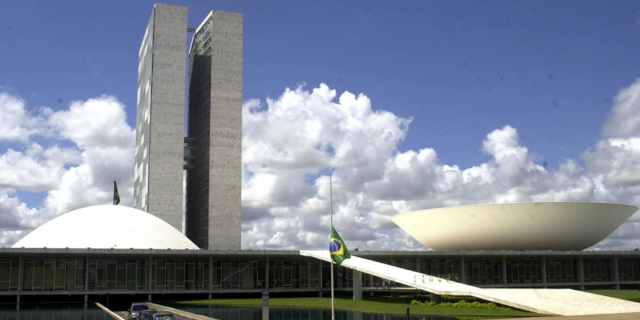 O Congresso Nacional é o cerne do sistema representativo. Nele está presente a diversidade de pensamento, das vontades, da necessidade dos cidadãos de todo o País, expressos nas palavras dos parlamentares.