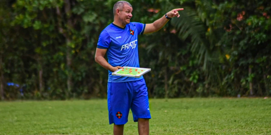 Marcinho Guerreiro, auxiliar técnico do Moto Club.