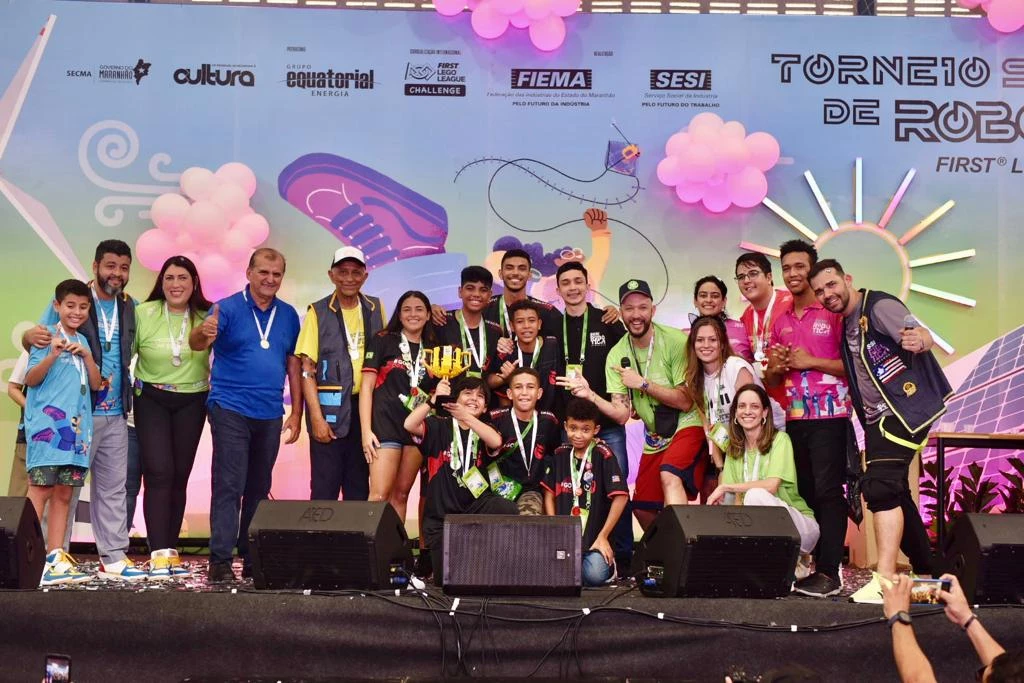 Premiação principal do Torneio de Robótica foi conquistada pela equipe Dracarys, formada por alunos do ensino fundamental da Escola SESI São Luís. Foto: Divulgação