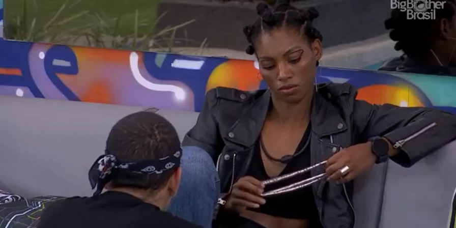 MC Guimê aconselhou Tina sobre seu temperamento.