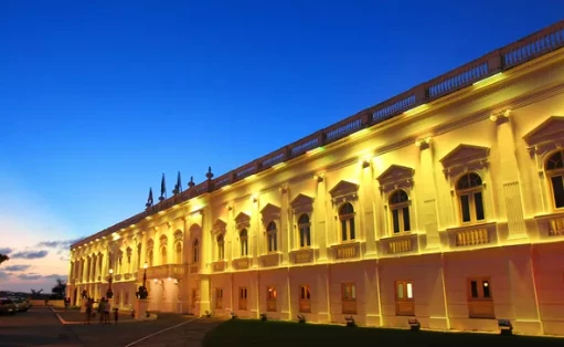 Palácio dos Leões.