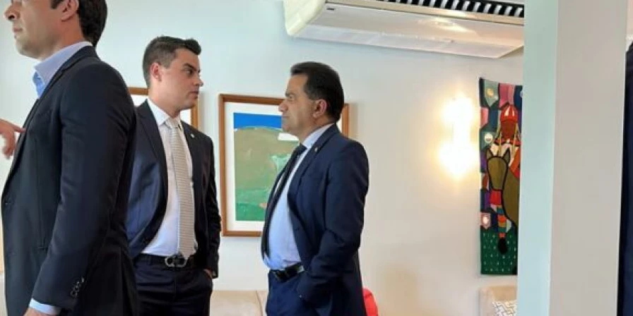 Josimar conversa com Yury do Paredão, da bancada do PL no Ceará