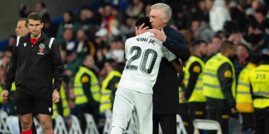 Carlo Ancelotti tem boas relações com jogadores brasileiro do Real Madrid