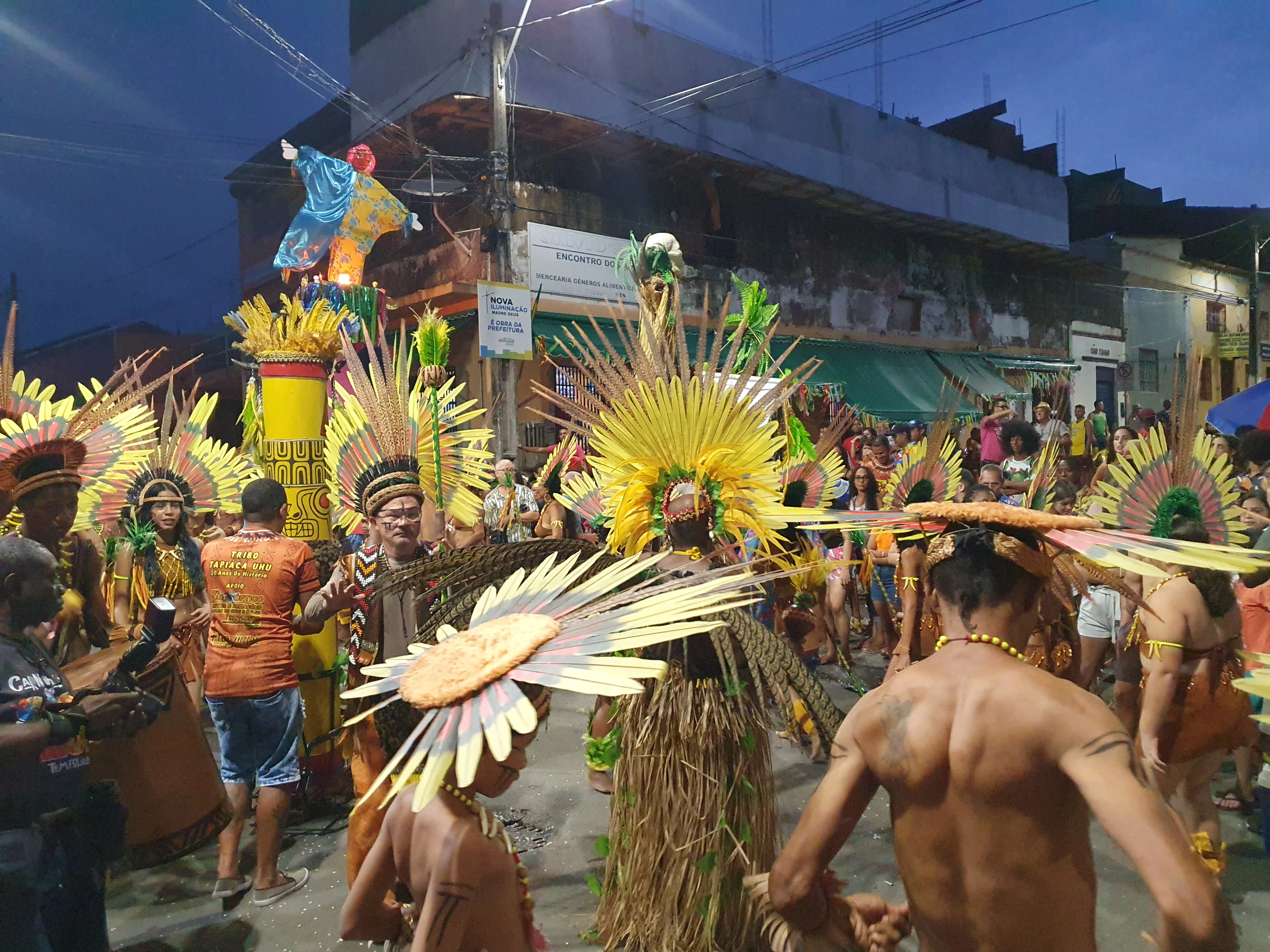 A tribo Tapiaca Uhu marcou presença no cortejo. (Foto: Gustavo Arruda / Grupo Mirante)