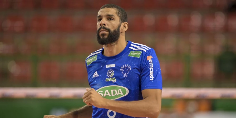 O jogador de vôlei, campeão olímpico pela seleção brasileira, foi suspenso, no início do mês, de forma cautelar, pelo Conselho de Ética do Comitê Olímpico Brasileiro (COB).