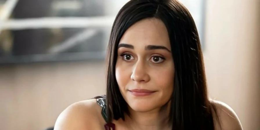 Guida (Alessandra Negrini).