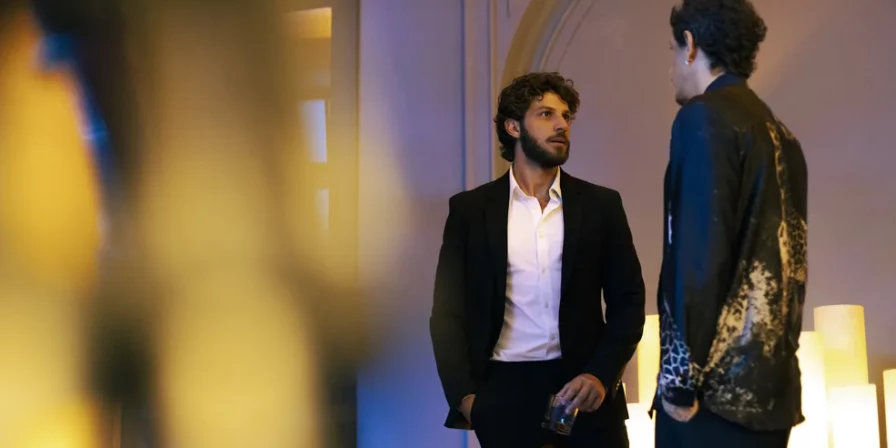 Ari e Gil (Rafael Losso), em Travessia