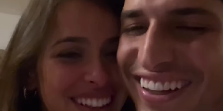 Felipe Prior e Jessica após pedido de namoro.