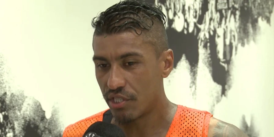 Paulinho, volante do Corinthians.