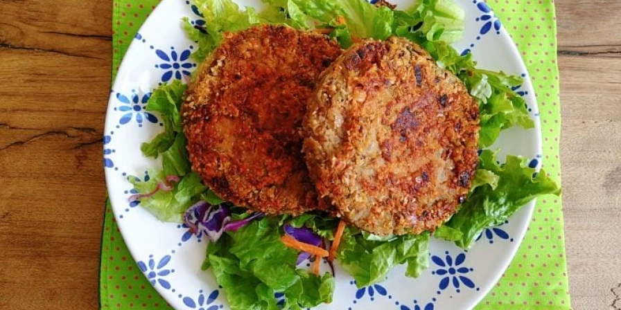 Essa é uma boa sugestão de alimento para sua marmita, pois você pode congelar os hambúrgueres.