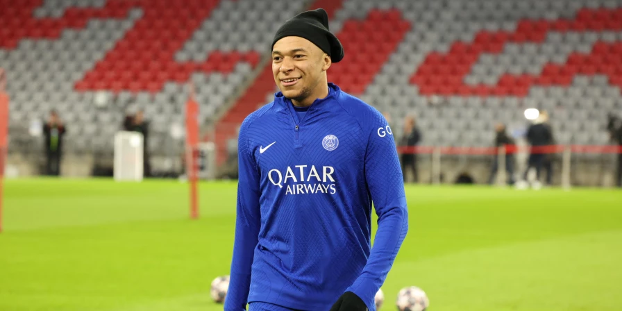 Francês Mbappé deve ser titular na equipe do PSG