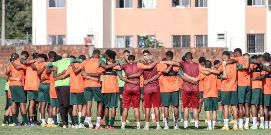 Treinos antes do jogo contra o Moto Club ocorreram sem a presença da imprensa