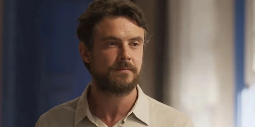 José (Sérgio Guizé)