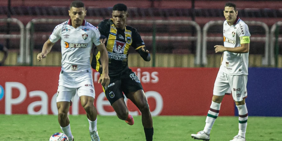 Volta Redonda e Fluminense se enfrentaram no Raulino de Oliveira.