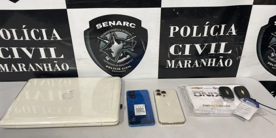 Material apreendido pela polícia.