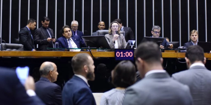Deputados federais podem votar projeto nesta quarta-feira