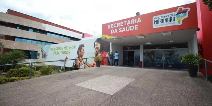 De acordo com a SES, equipes da Secretaria e do município de São Luís se deslocaram hoje até a escola para orientar os colaboradores.