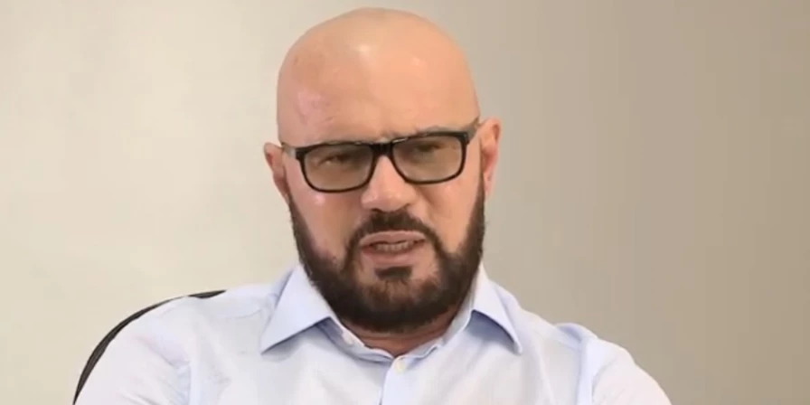 O dirigente confirmou ainda que uma proposta pelo menos chegou à mesa da diretoria