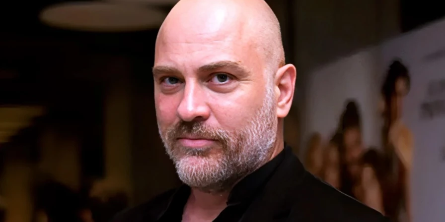 Zezinho (Paulo Tiefenthaler)