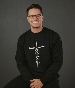 Vale a pena conhecer as propostas do novo livro do escritor Deive Leonardo (foto), um dos maiores evangelistas da atualidade
