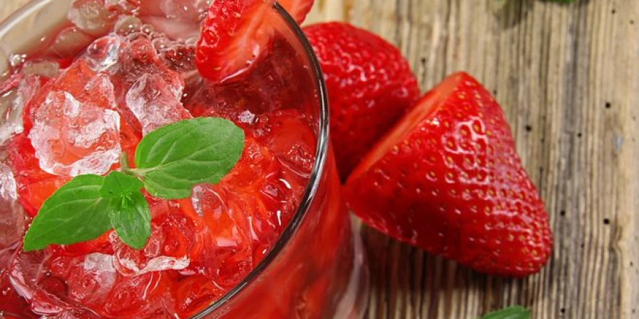 Caipiroska de morango.