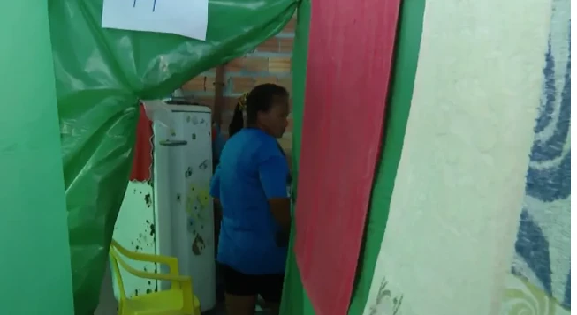 Abrigo não tem proteção suficiente contra a chuva. Foto: Reprodução/TV Mirante