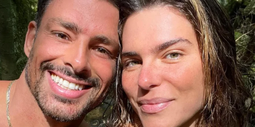 Mariana Goldfarb anuncia o fim do casamento com Cauã Reymond.
