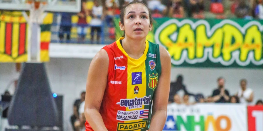 Tainá Paixão defendeu o Sampaio Basquete na LBF 2023.