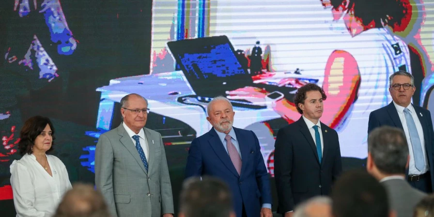 Segundo o Ministério da Saúde, o incentivo vai beneficiar mais de 3,2 mil serviços em 1,7 mil municípios do país.