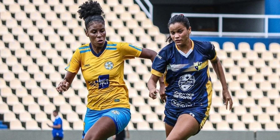 Cefama (de amarelo) e IAPE (de azul) se enfrentaram pelo Campeonato Brasileiro Feminino A3.