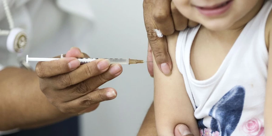 Publicado nesta semana, na revista britânica The Lancet - Infectious Diseases, o trabalho indica, também, a necessidade que sejam desenvolvidas novas vacinas em todo o mundo contra a doença.