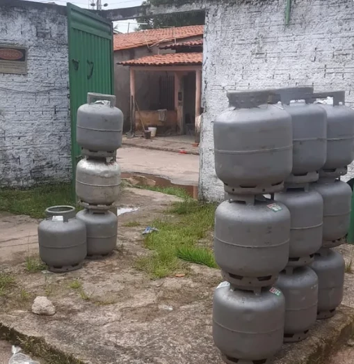 O proprietário do estabelecimento ilegal foi preso.