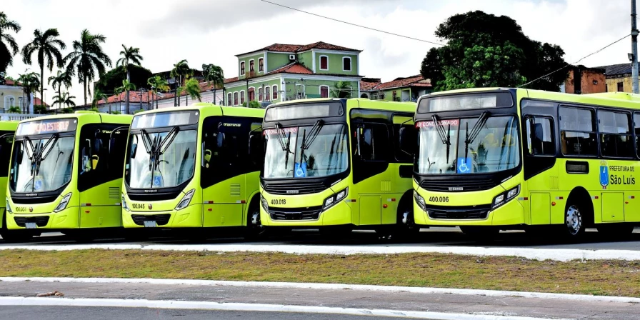 Ônibus estão sem circular em São Luís há quatro dias.