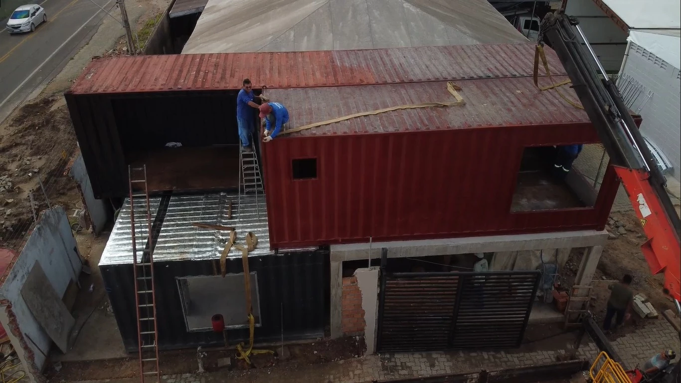 Container pode ser uma opção com menos custos estruturais que uma obra convencional. (Foto: Thiago Dutra)