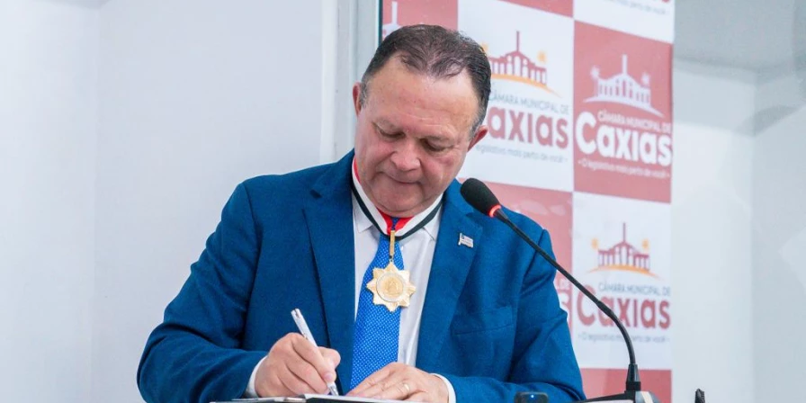 Brandão cedeu votos em Caxias para Dino