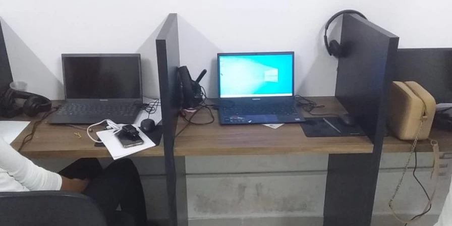 Os três homens foram presos em uma espécie de falso call center, situado no bairro Cohafuma, na capital maranhense.