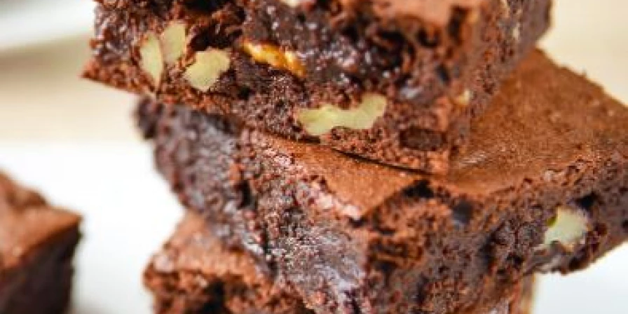 Brownie com castanha de caju.